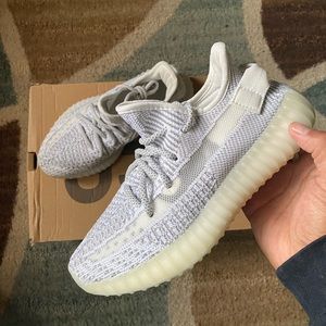Yeezy 350 V2 NonReflective Size 5 - READ